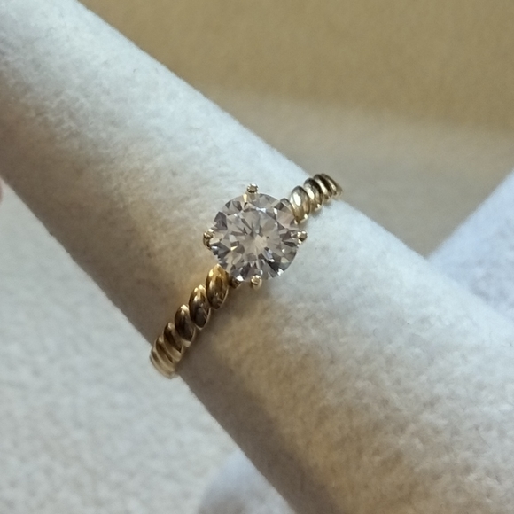 SOLD - Picture 4 of 8